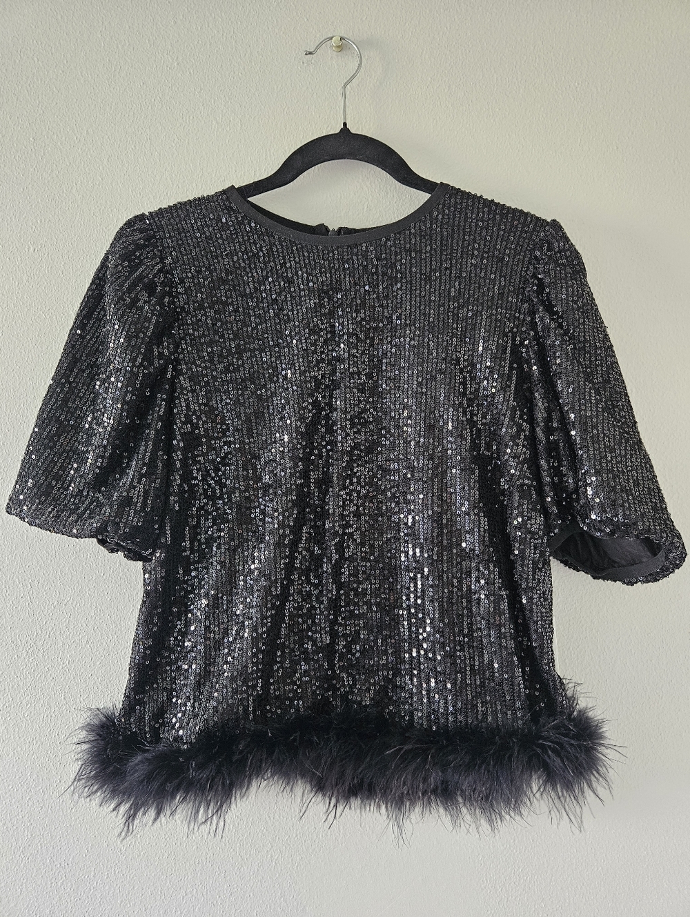 COCOBLEU NWT Black Sequin Feather-Hem Women's Top